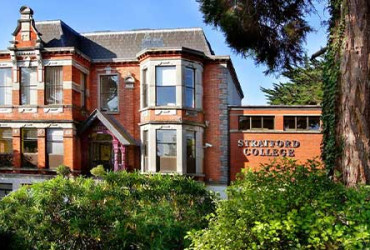 Stratford College